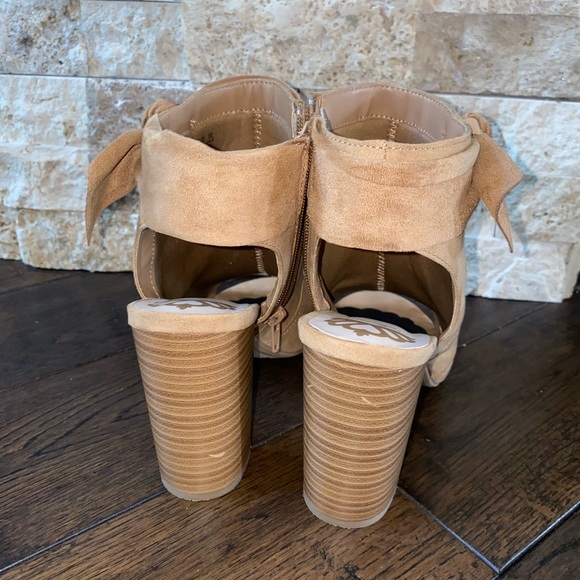 Sandals - Picture 6 of 7